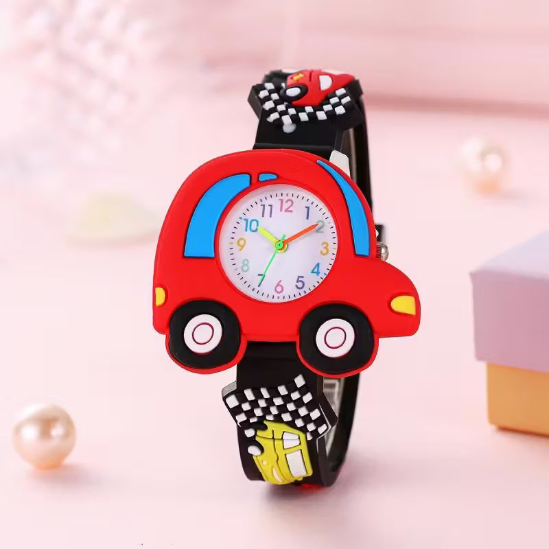 Reloj moderno con coche deportivo en relieve para jóvenes