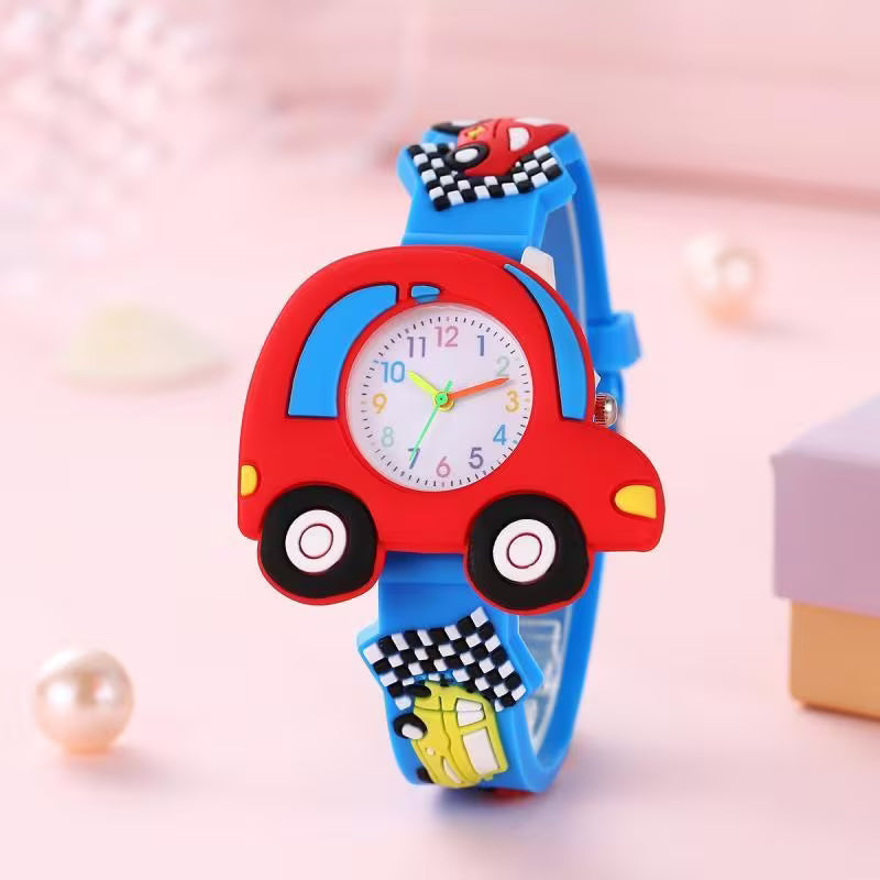 Reloj moderno con coche deportivo en relieve para jóvenes