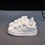 Zapato deportivo con diseño moderno