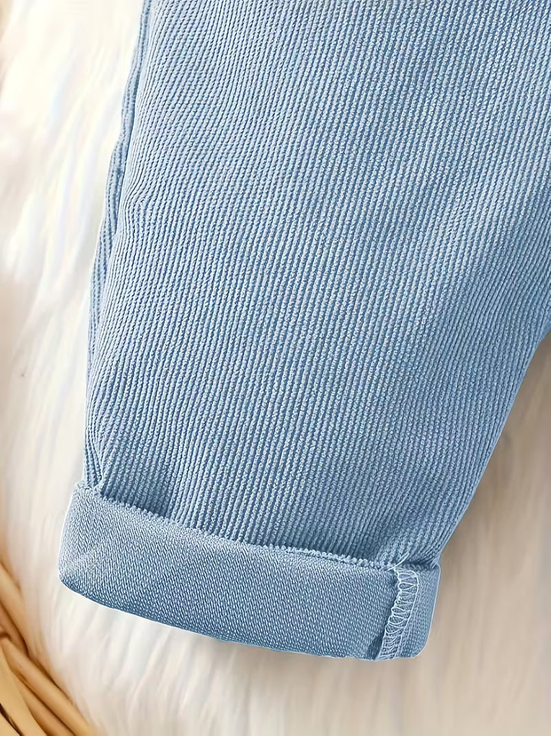 Suavidad de Pana: El Overol de Osito Perfecto