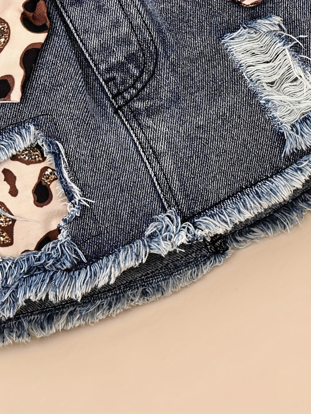 Conjunto de Denim y Leopardo para Pequeñas Fashionistas