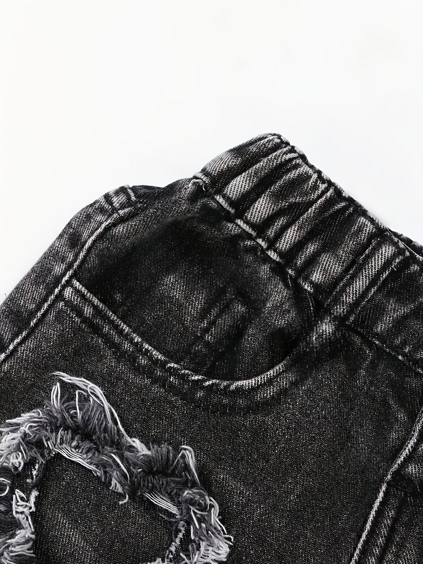 Vaqueros Anchos con Parches de Corazón