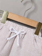 Naturalmente Adorable: El Conjunto de Lino que Define el Verano