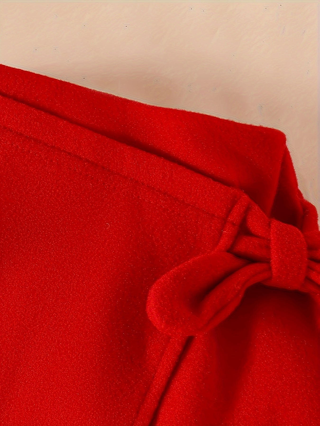 Conjunto de invierno de 3 piezas: blusa, falda y gorro en rojo y blanco ❄️✨