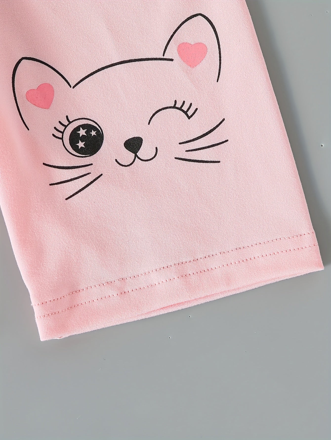 Conjunto de Camiseta y Pantalón Corto con Diseño de Gatito para Niñas
