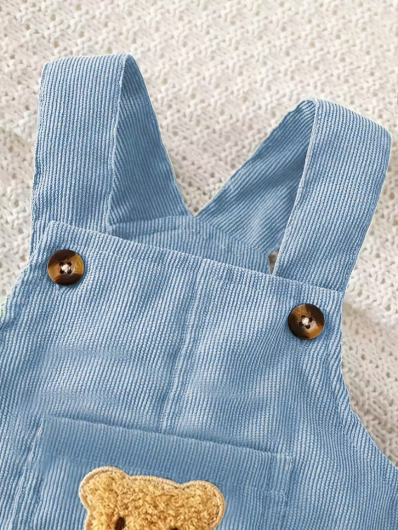 Suavidad de Pana: El Overol de Osito Perfecto