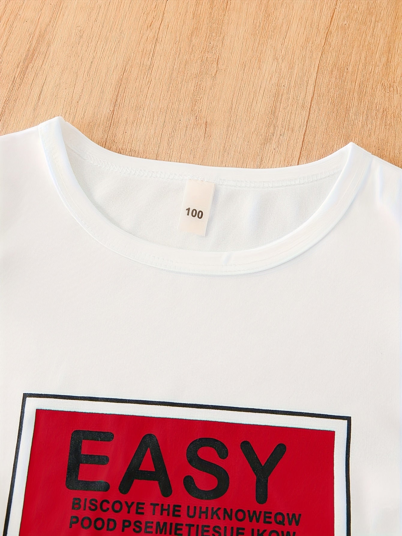 Conjunto "EASY" para Niños: Camiseta y Pantalón Corto con Bolso