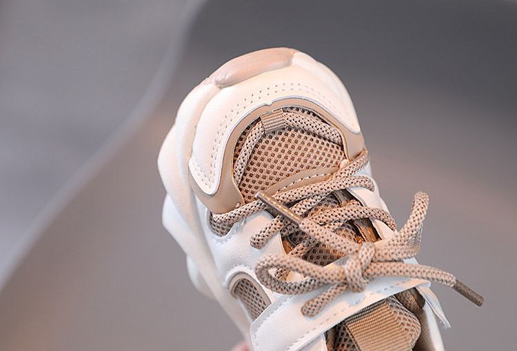 Zapatilla deportiva ligera y transpirable con cordones y diseño moderno para niños par de zapatillas 