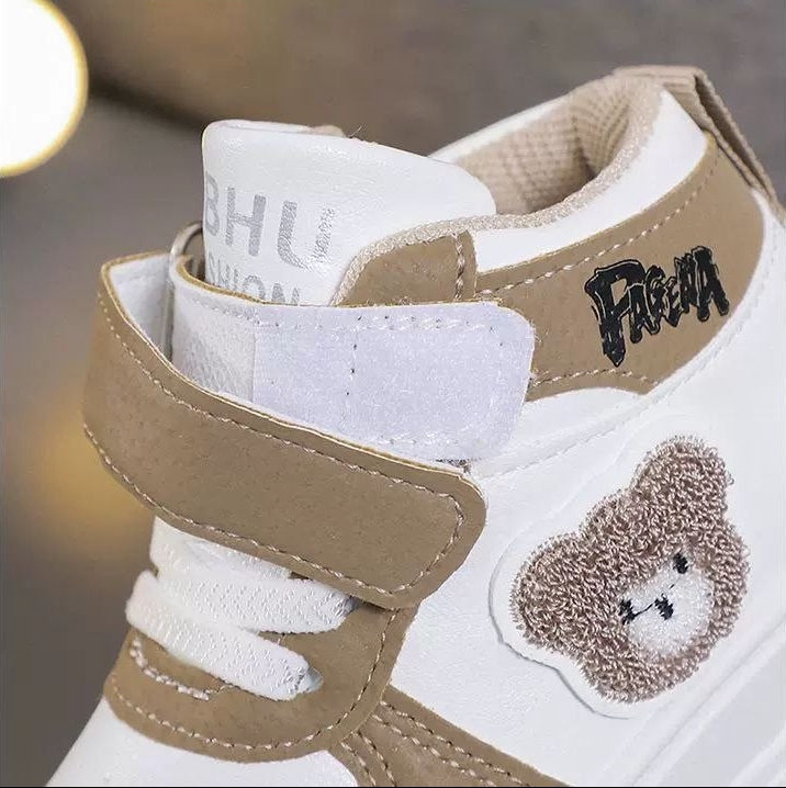 Zapatillas deportivas de diseño de goma con interior acolchado y cálido par de zapatillas 