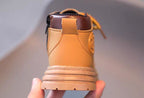 Botas para niños con forro interior cálido y suave y diseño moderno en España