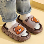 Sandalias con diseño de caricatura en España
