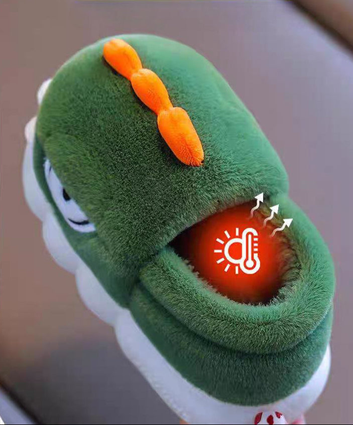 Pantuflas de invierno con pelo suave y cálido en España