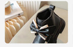 Zapato de invierno elegante con un lazo lujoso en España
