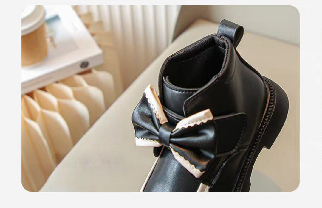 Zapato de invierno elegante con un lazo lujoso en España