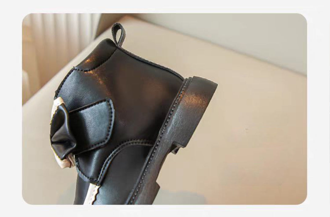 Zapato de invierno elegante con un lazo lujoso en España