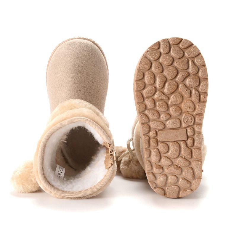 Bota cálida forrada de piel para el invierno en España