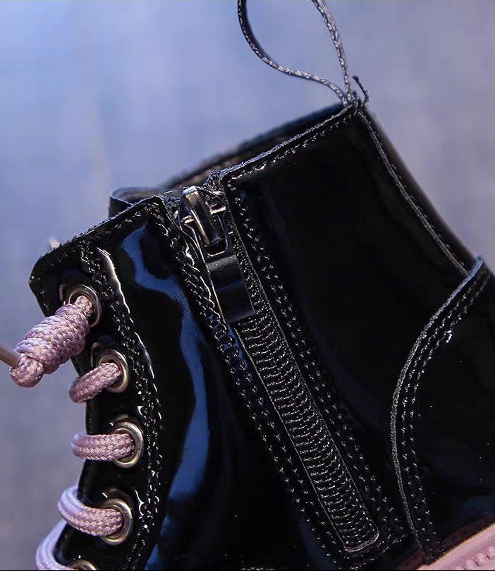 Bota de invierno brillante con estilo moderno para niños