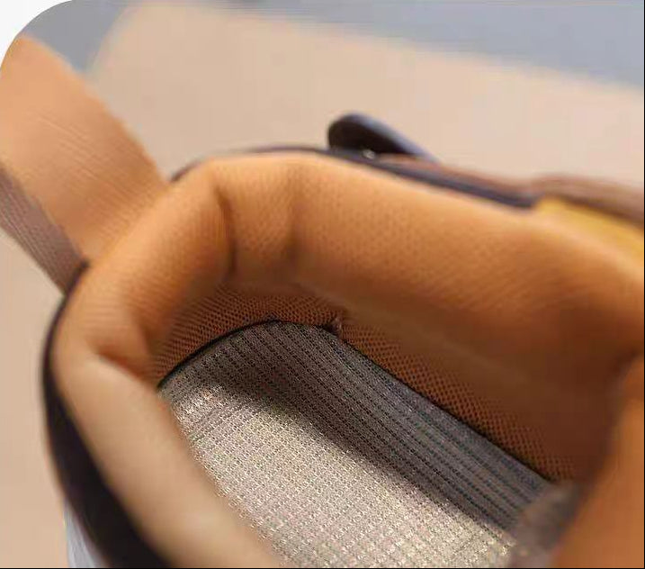 Zapatillas deportivas para niños con diseño moderno