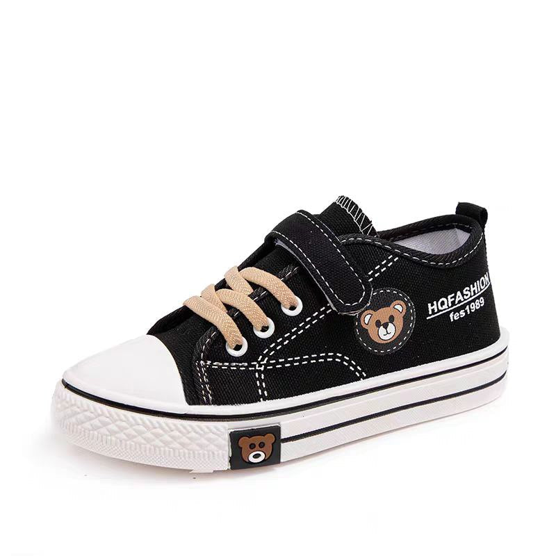 Zapato infantil con diseño atractivo y estampado de oso en España