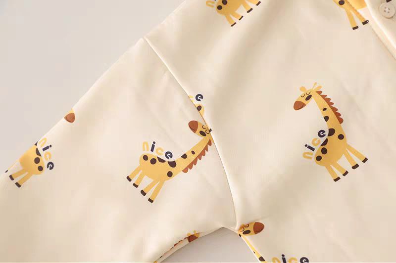 Conjunto bebé 3 piezas ropa bebé algodón con chaqueta de punto y pantalón vaquero con jirafa 3D en España
