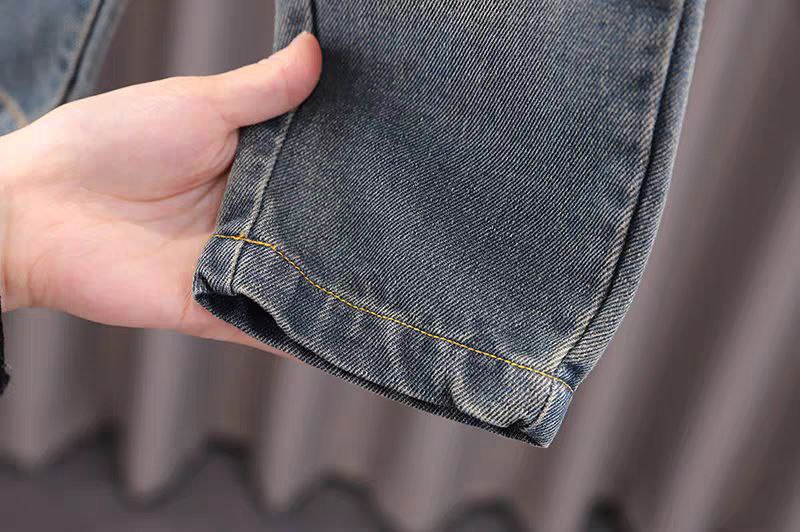 Conjunto bebé niño 3 piezas camisa de cuadros, camiseta interior y pantalón vaquero en España