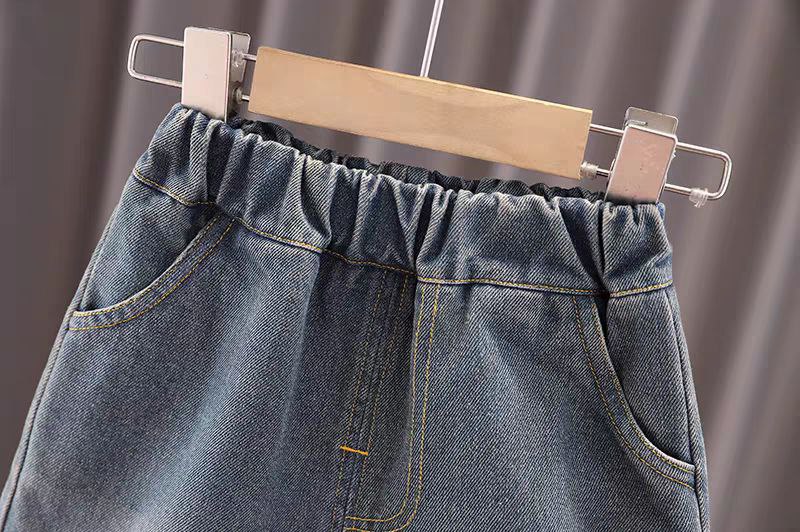 Conjunto bebé niño 3 piezas camisa de cuadros, camiseta interior y pantalón vaquero en España