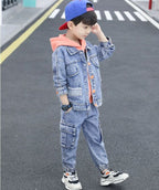 Conjunto de 3 piezas: chaqueta vaquera, pantalones vaqueros y camiseta interior.