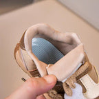 Zapato con diseño deportivo moderno para niños en España