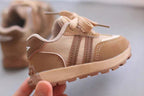 Zapato con diseño deportivo moderno para niños en España