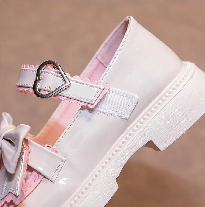 Zapato elegante para niña con diseño de lazo atractivo en España