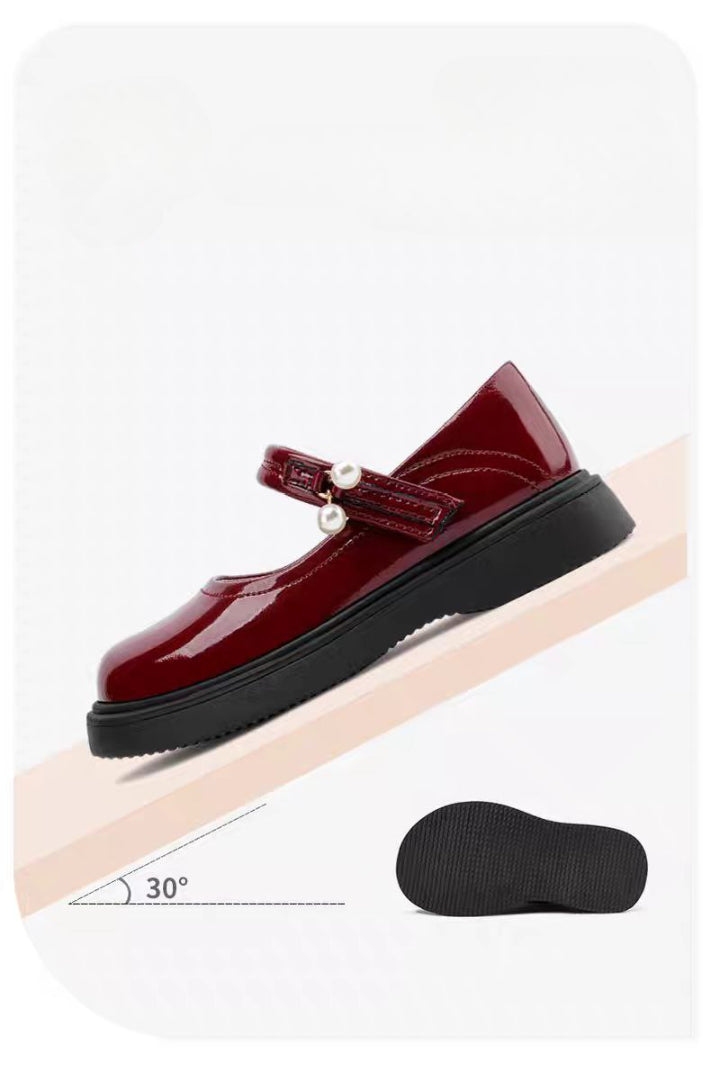 Zapato moderno y elegante para niña con diseño clásico en España