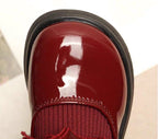 Zapato clásico brillante para niña en España