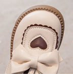 Zapato clásico elegante para niña con diseño de lazo frontal en España