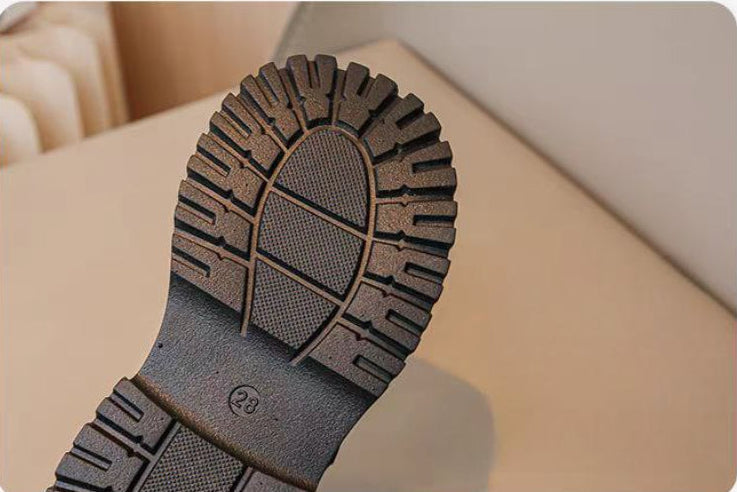 Zapato clásico elegante para niña con diseño de lazo frontal en España