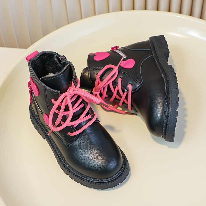 Botas de invierno para niña con diseño de corazones
