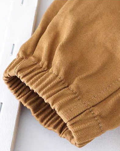 Cómodo conjunto de dos piezas: sudadera y pantalón cómodo de algodón.