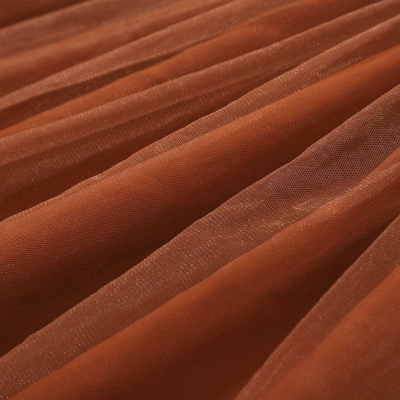 Vestidos de tul y flores: elegancia en colores vibrantes y un diseño encantador