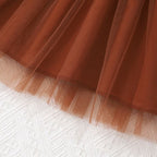 Vestidos de tul y flores: elegancia en colores vibrantes y un diseño encantador