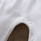 Set de Mameluco y Gorrito con Detalles de Flor