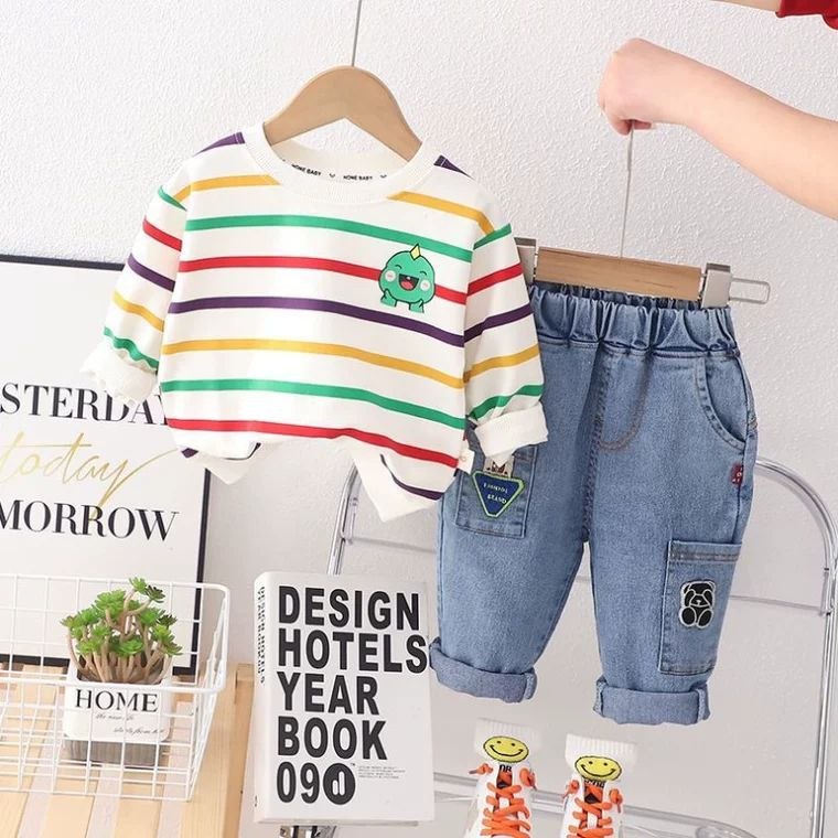 Conjunto de 3 Piezas con Rayas Arcoíris y Bolso de Dinosaurio