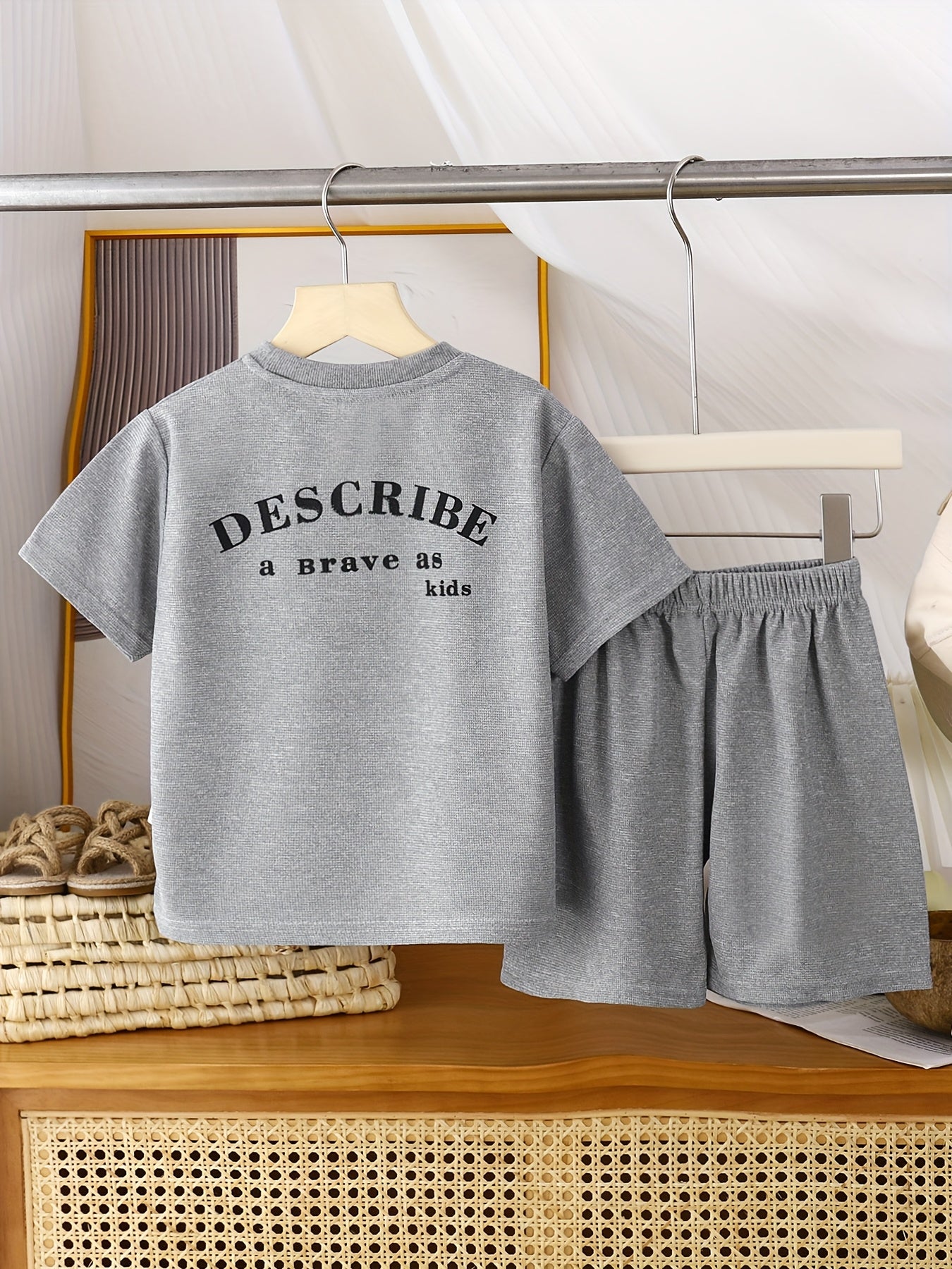 Conjunto de Verano para Niños: Camiseta y Pantalón Corto Gris