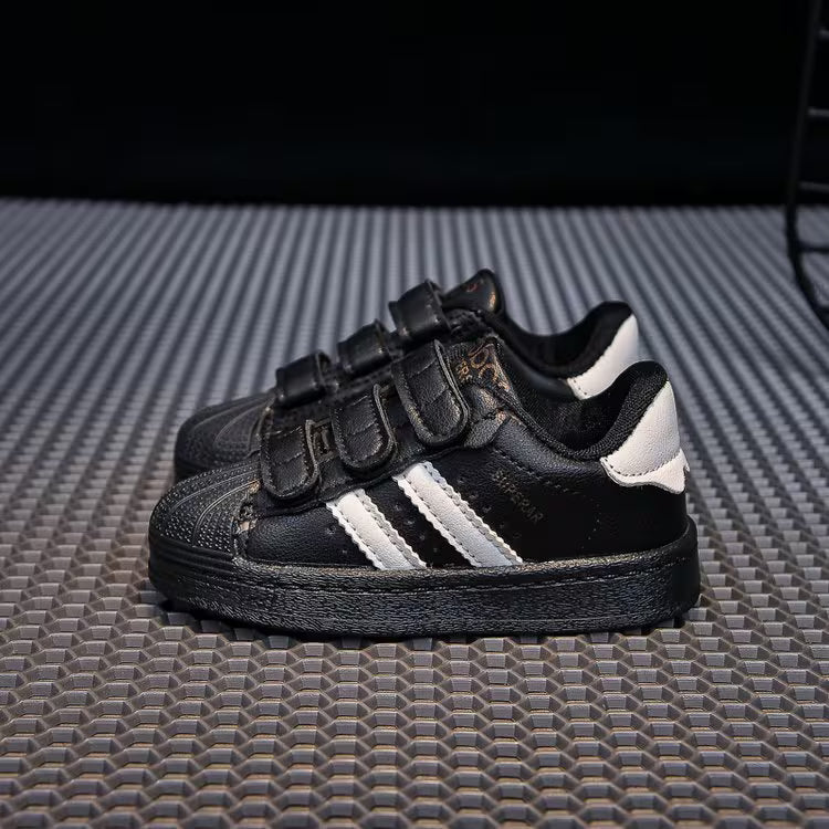 Zapato deportivo con diseño moderno