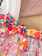 Top de volantes y falda mágica para días especiales