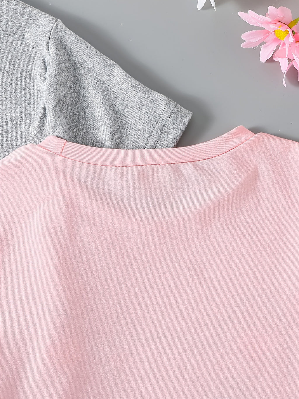 Conjunto de Camiseta y Pantalón Corto con Diseño de Gatito para Niñas