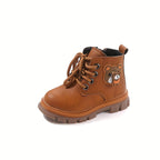 Bota de invierno de diseño moderno con dibujo lateral de osito en España