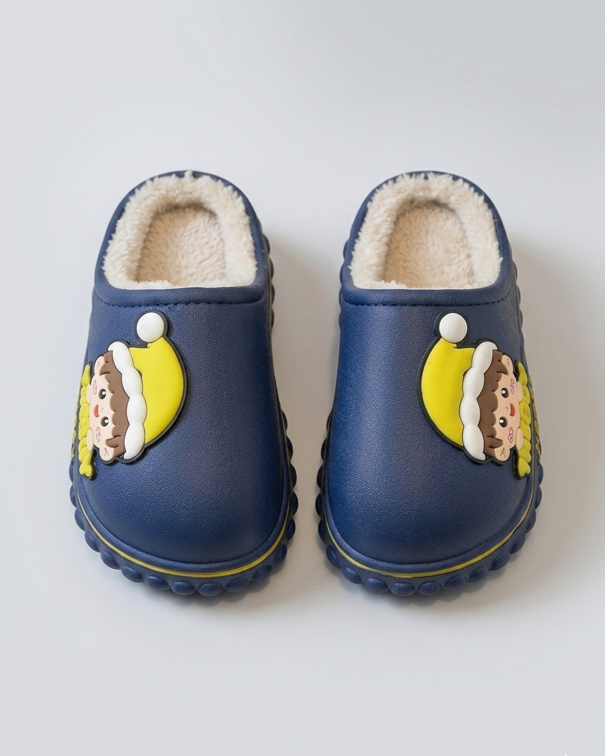 Zapatillas infantiles con forro cálido y diseño de dibujos animados en España
