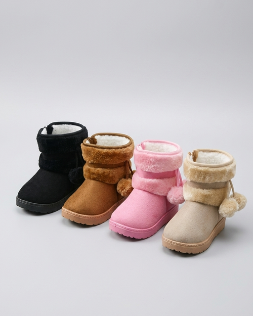 Bota cálida forrada de piel para el invierno en España