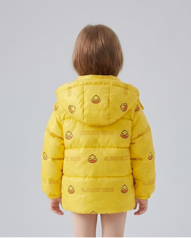 Chaqueta infantil de invierno con capucha y estampado de patitos   acolchada  con bolsita a juego en España