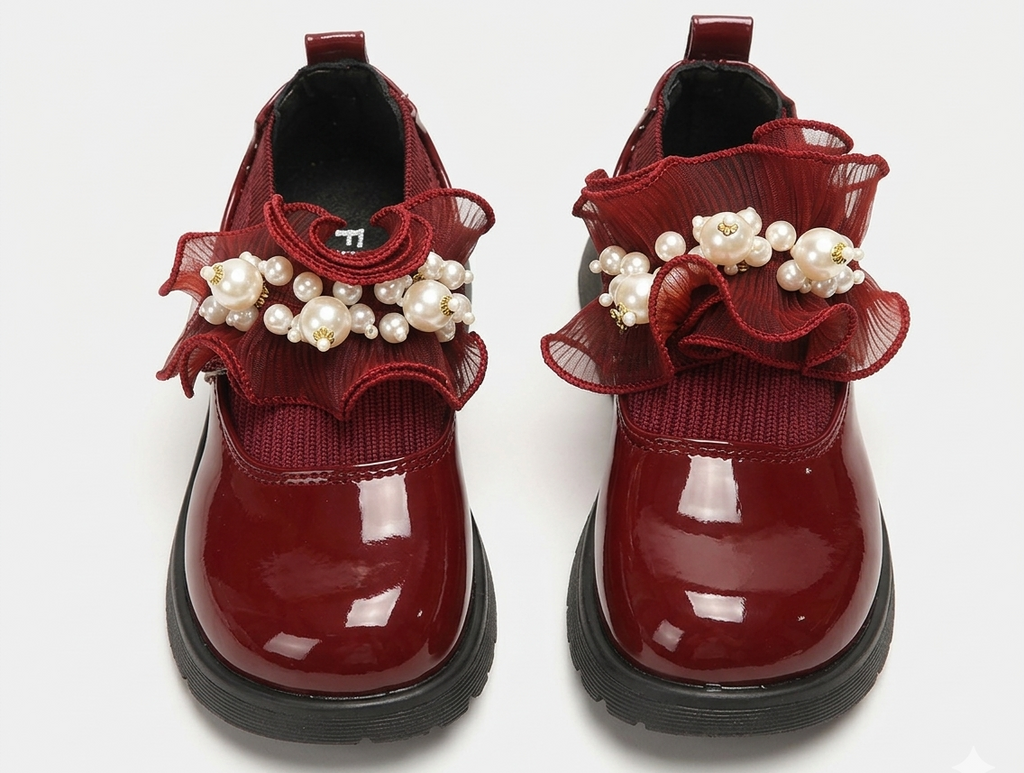 Zapato clásico brillante para niña en España