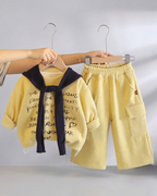 Conjunto Infantil 3 Piezas para Niño con Chaleco de Punto y Pantalón Cargo Casual